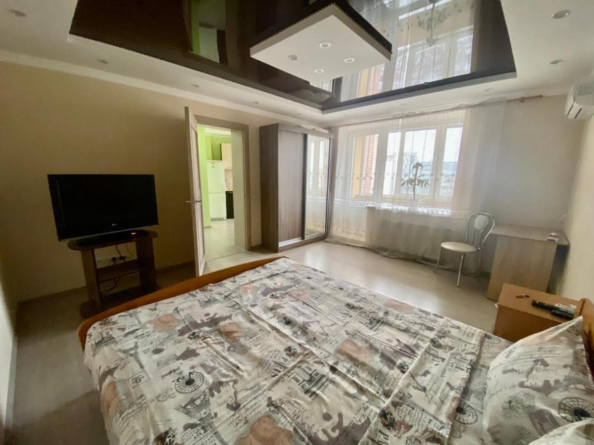Apartment On Khreshchatyk 200 Center Tscherkassy Exterior foto